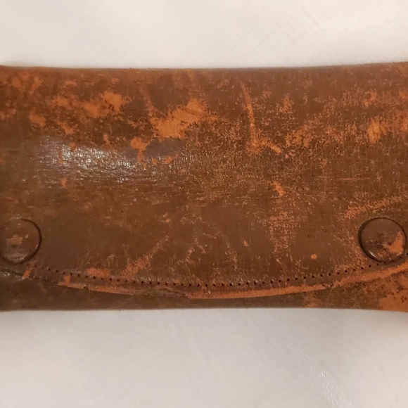 7pc VTG La Cross Bakelite Nail Grooming Manicure Set Leather Silk Case - Picture 3 of 11